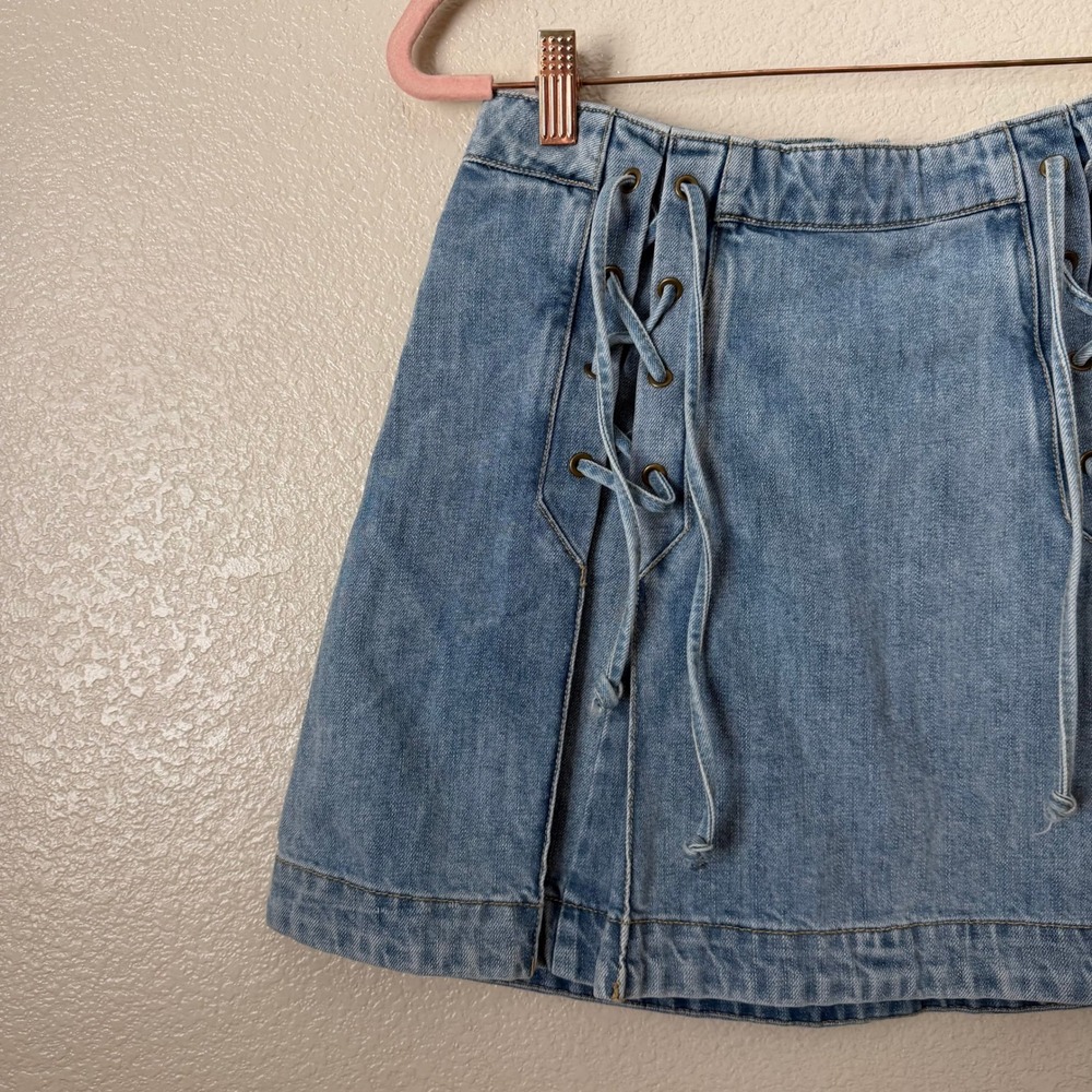 Free People Skirt Womens Size 6 Blue Denim Lace Up Mini Light Wash A-Line Cotton - Picture 4 of 9